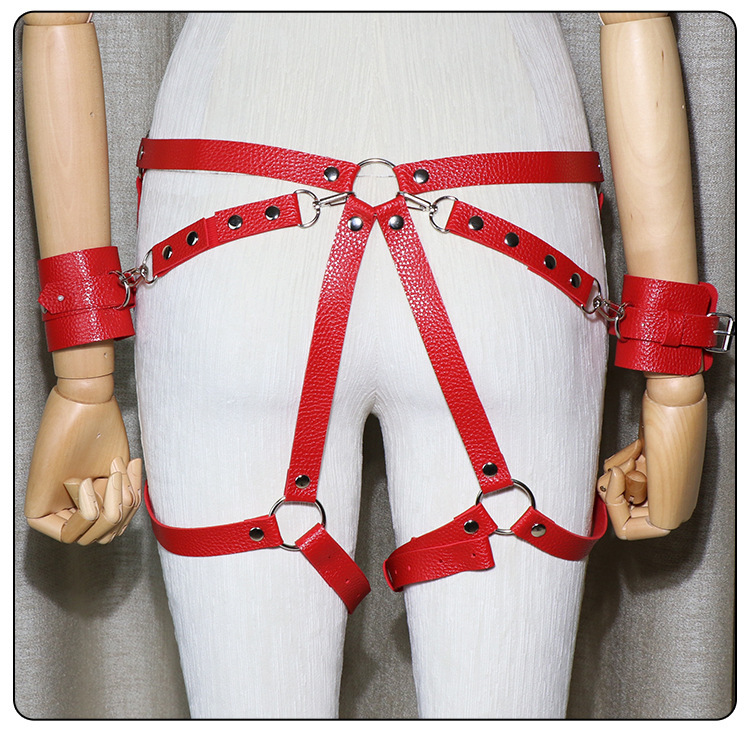 Jiuai Metal Bondage Handcuffs Black SM Restraint Props for Couples — detail image 9