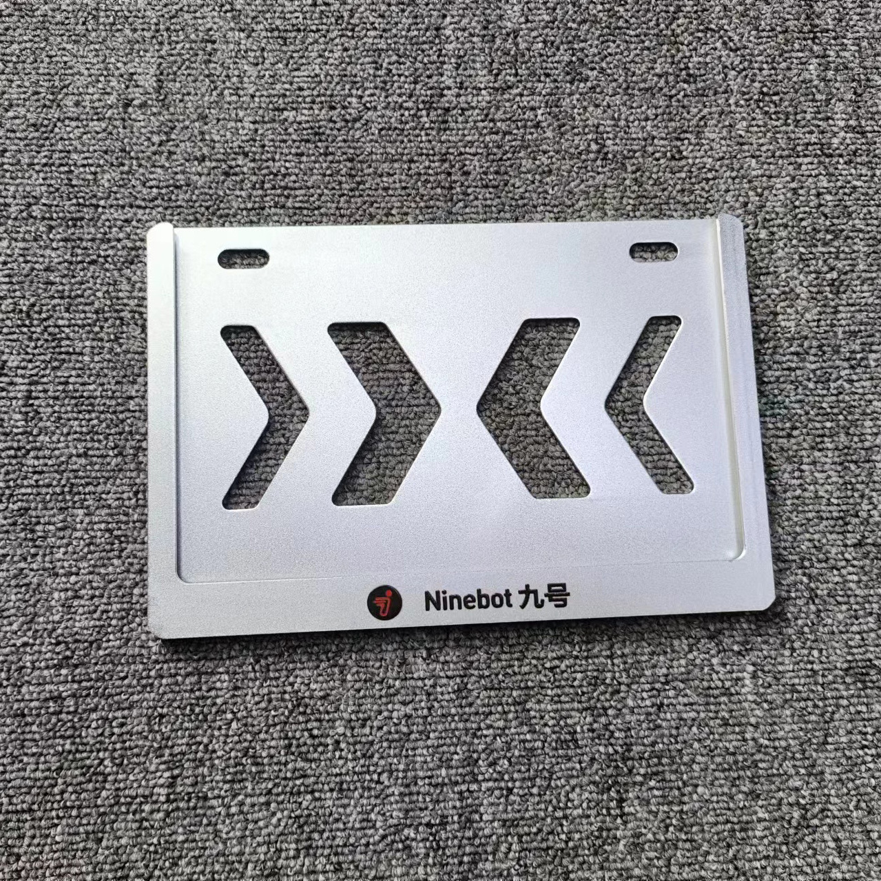 Nömrə qabı — Yamaha Yamaha - v-61