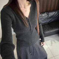 韩系灰色V领针织打底衫女内搭秋冬新款加厚软糯收腰显瘦长袖上衣