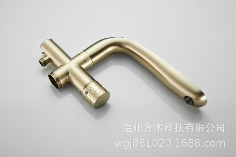 Black chrome-plated brushed gold gun gray floor-standing single-handle double-control ceramic valve core hot and cold water faucet, wooden bucket bathtub, showerhead undefined