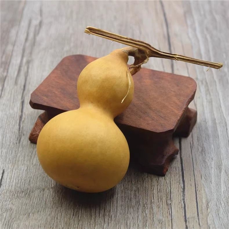 Large natural gourd pendant, ornament with dragon head, hand-held collectible, small hand-held item for home decoration, genuine gourd, free shipping.