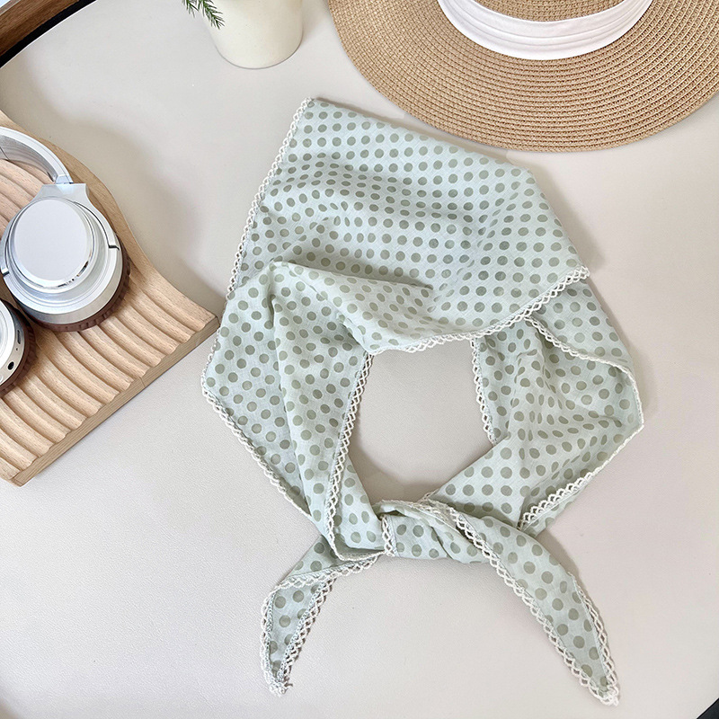 Turbante de verano pastoral turbante de flores de encaje turbante de seda de alta calidad con toallas de seda de triángulo al por mayor