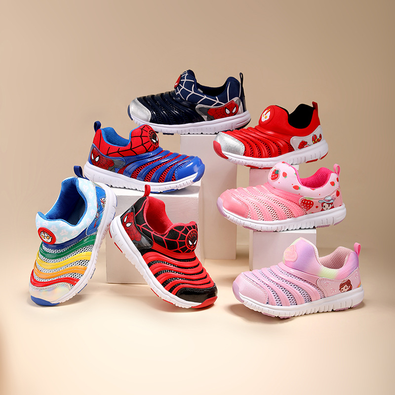 Zapatos infantiles de oruga primavera y verano nuevos zapatos transfronterizos transfronterizos de malla transpirables suaves zapatos deportivos para niños pequeños y medianos zapatos de bebé