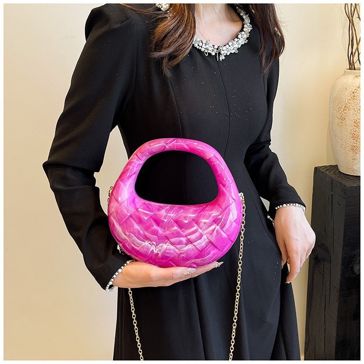 跨境新款女文艺特殊材质亚克力链条包手提日常通勤单肩包