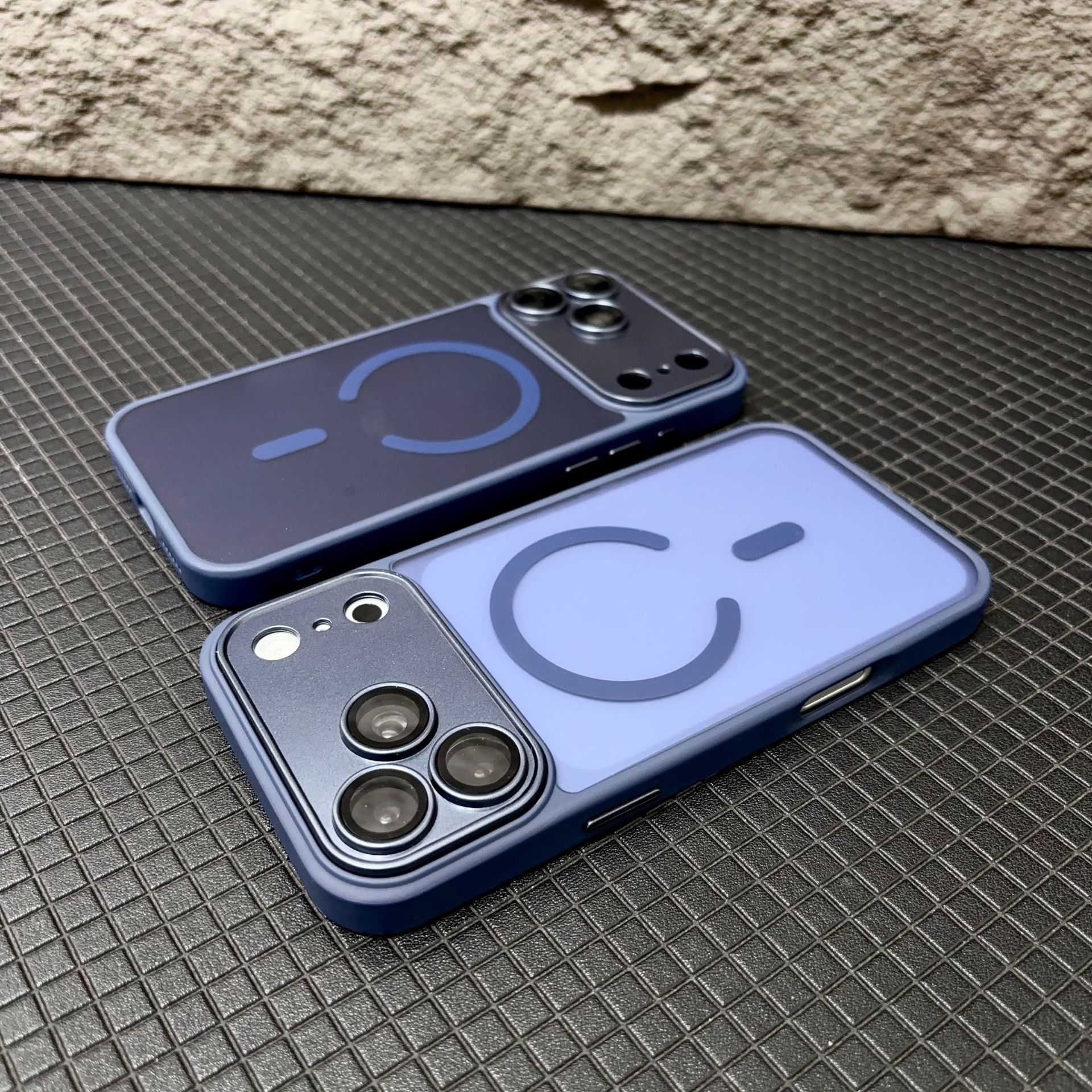 Funda Magnética para Celular para iPhone 17 / 18 Pro, PC, Mate, Anticaídas