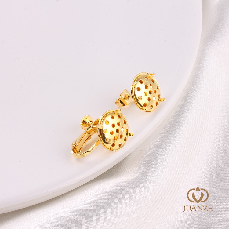 Earrings with beads