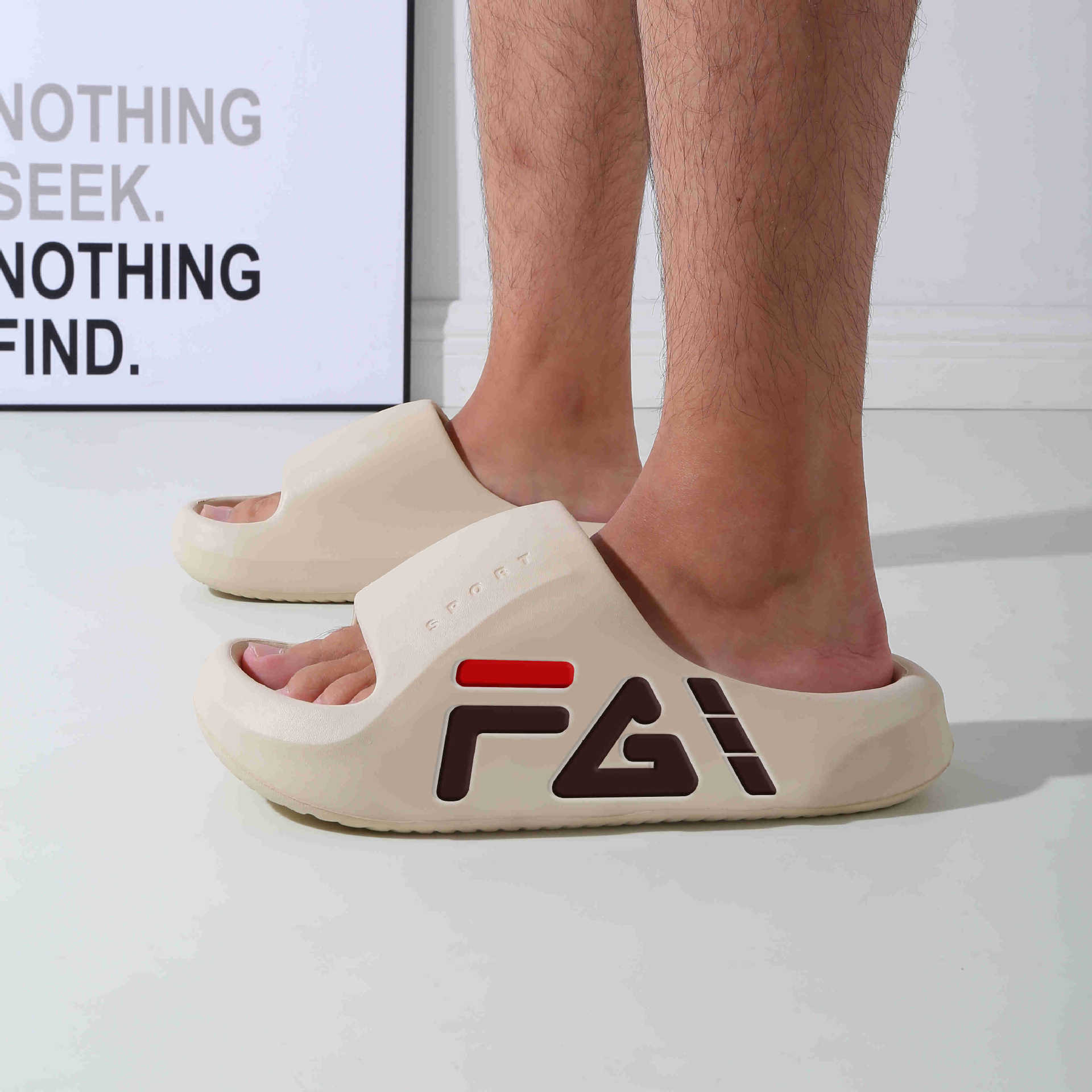 2024 zapatillas de hombre de verano interior ligero pedazo de mierda no olor a los pies se puede usar fuera anti-deslizante zapatillas deportivas de baloncesto