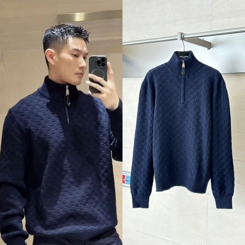 Top-quality 26SS trendy brand LV-style dark pattern mosaic full-print checkerboard half-zip knit pullover sweater Top-quality 26SS trendy brand LV-style dark pattern mosaic full-print checkerboard half-zip knit pullover sweater