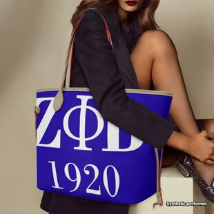 ���޽��Õ�Zeta Phi BetaŮ����ĸ���ɼ��״�����Ůʿ�μ������