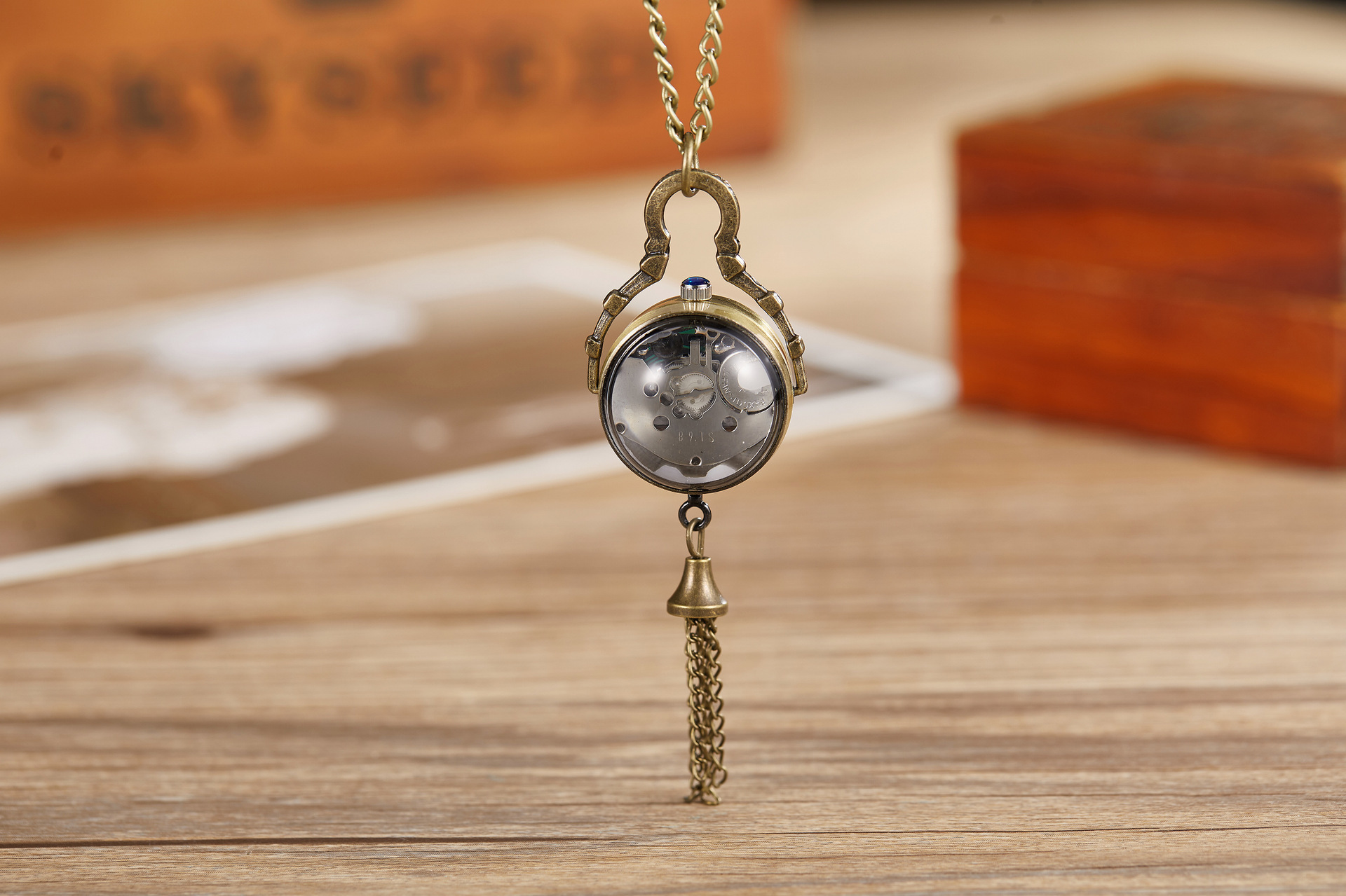 40g Weight Pocket Watch Jewelry Accessory Type Ordinary Glass Mirror Material Alloy Strap Material Pointer+Number Display Type Round Dial Shape Daily, Street Occasion Quartz Movement Guitar, Bicycle, Key Pattern All Seasons Season Unisex Gender Vintage Style Style Vintage Style Guitar Bicycle Key Quartz Pocket Watch Women's Watches 1