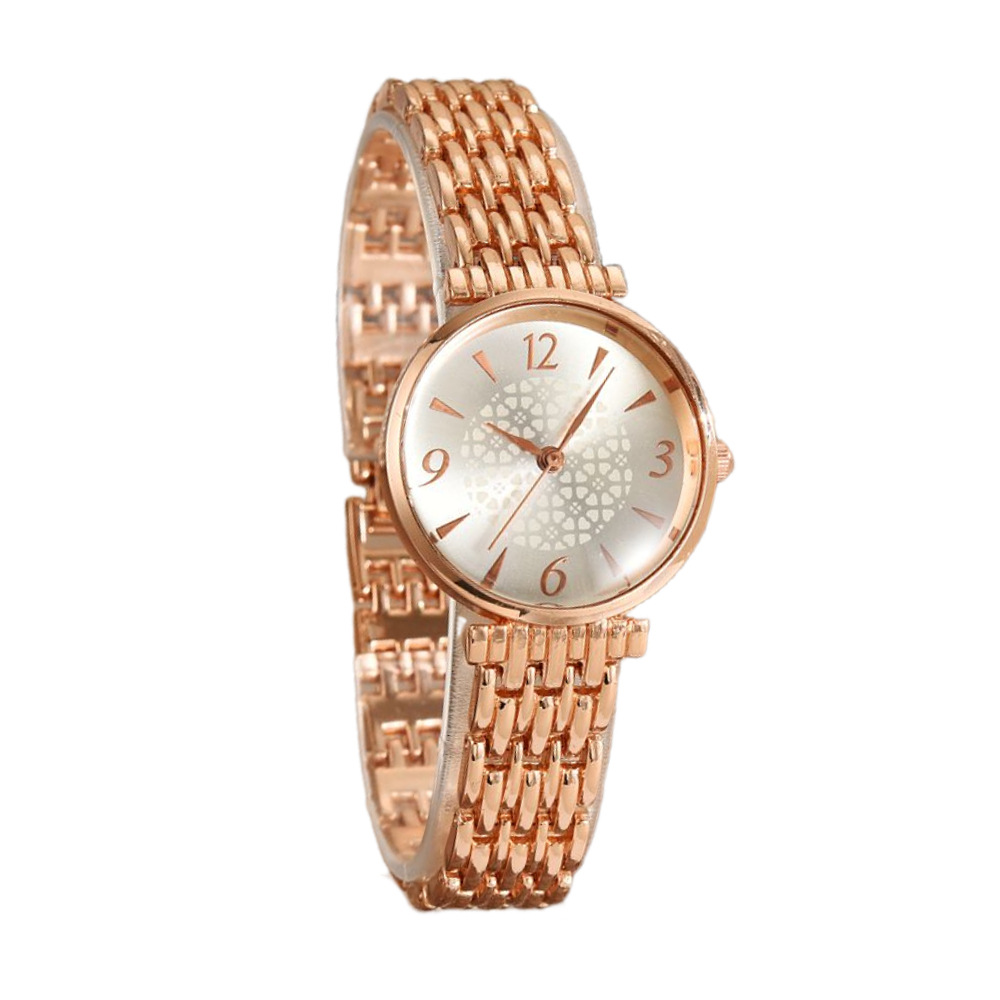 Estilo europeo y americano temperamento casual cinturón de acero cuarzo reloj para mujer moda reloj de aleación de superficie digital pulsera para mujer reloj para mujer