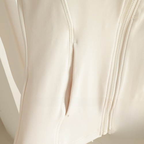 Dopamine Yoga Wear for Women: Sophisticated 2024 New Arrival Long-Sleeve Jacket—Professional, Quick-Dry Fitness & Running Top