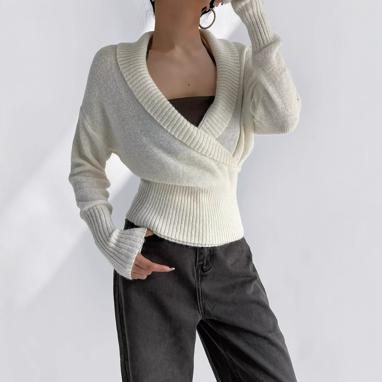 Korean Feminine Cross V Neck Knitwear for Women 2205 Autum Design Waist Slimming Look Pullover Long-Sleeved Knitwear