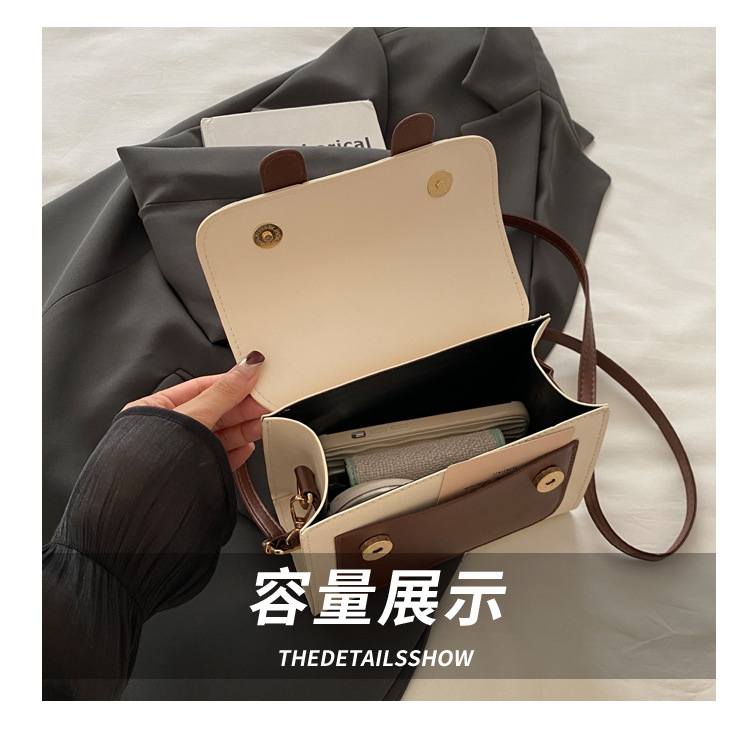 A new 2024 trendy and retro single-shoulder crossbody small square bag for girls, a niche British-style handbag undefined