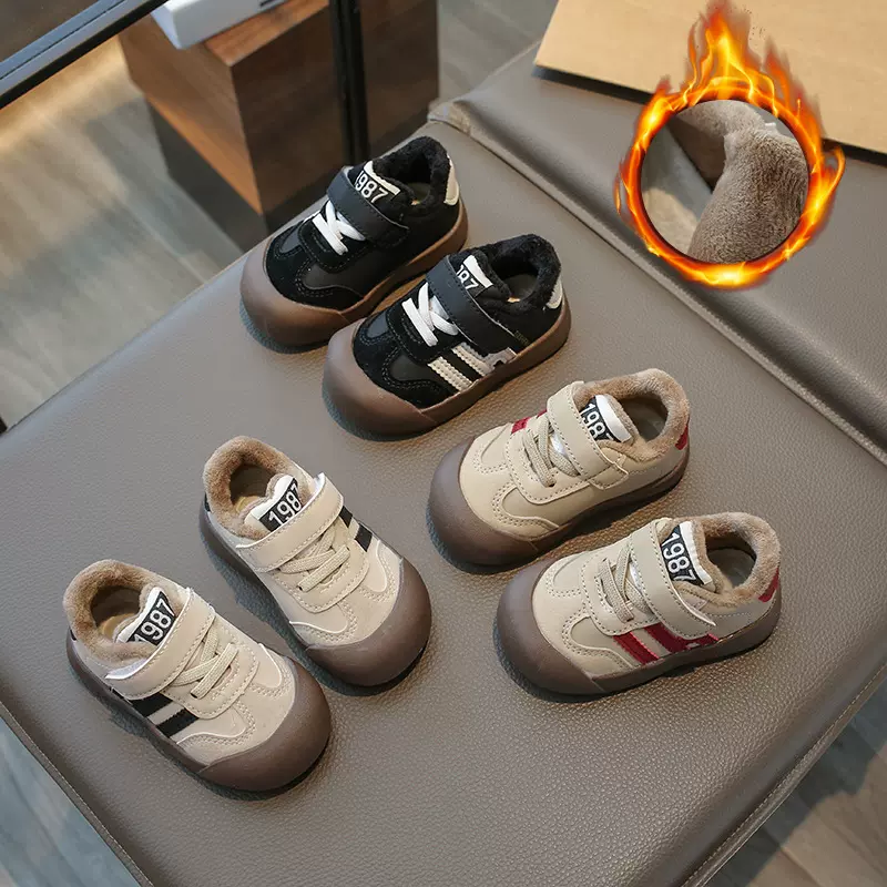 婴儿学步鞋秋冬款加绒男宝宝鞋子轻便防滑1到2岁幼儿女鞋软底加厚
