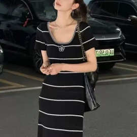 小香风撞色条纹短袖连衣裙女夏修身显瘦气质休闲百搭裙子