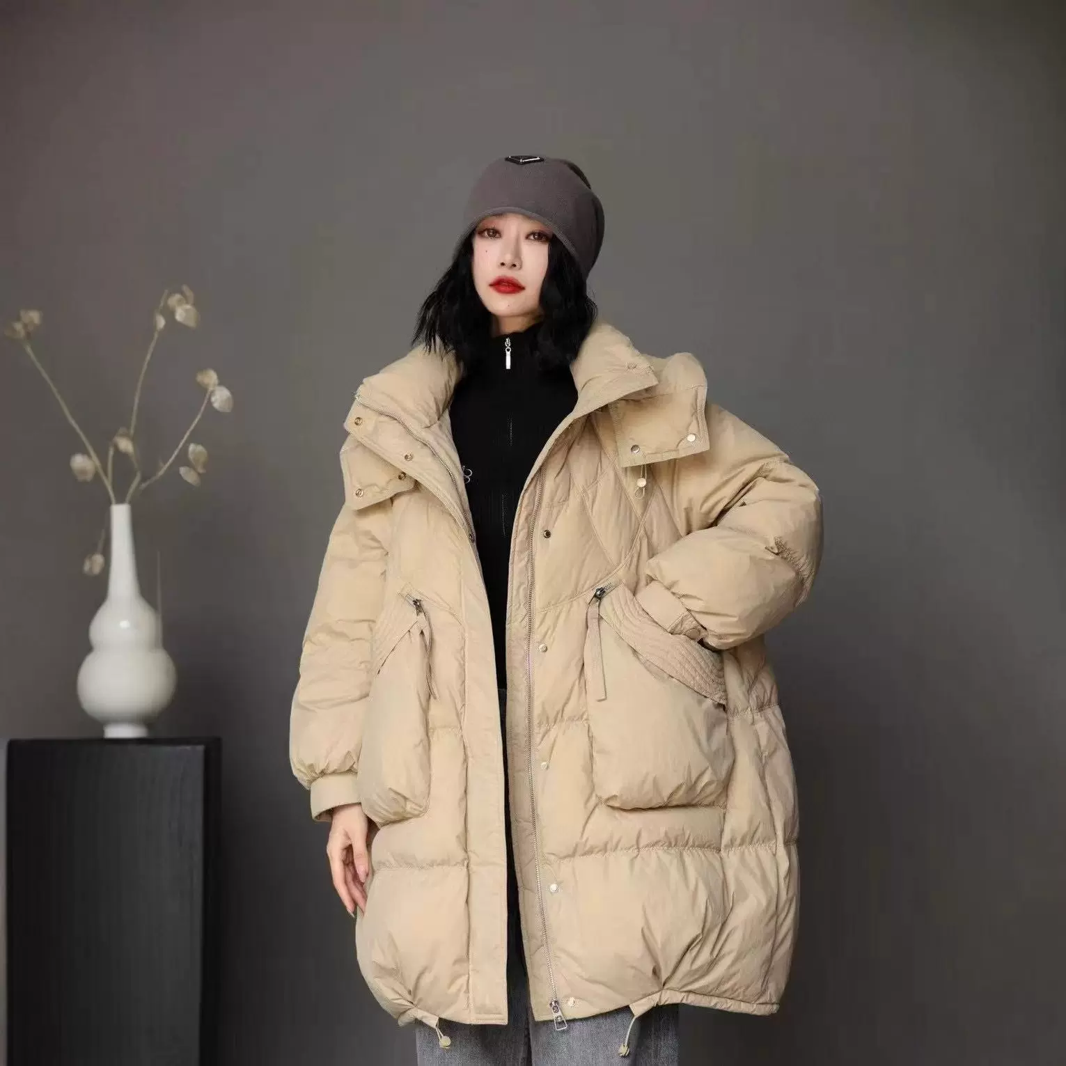 2025秋冬装高品90白鸭绒厚款韩版宽松休闲连帽款羽绒服女装