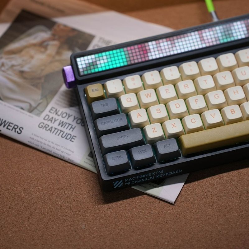 新しいメカニカルキーボードキーキャップ、女の子向けのほのかな光のテーマ、かわいい昇華磁気軸、ユニバーサルカスタマイズされた小さなフルセット|undefined