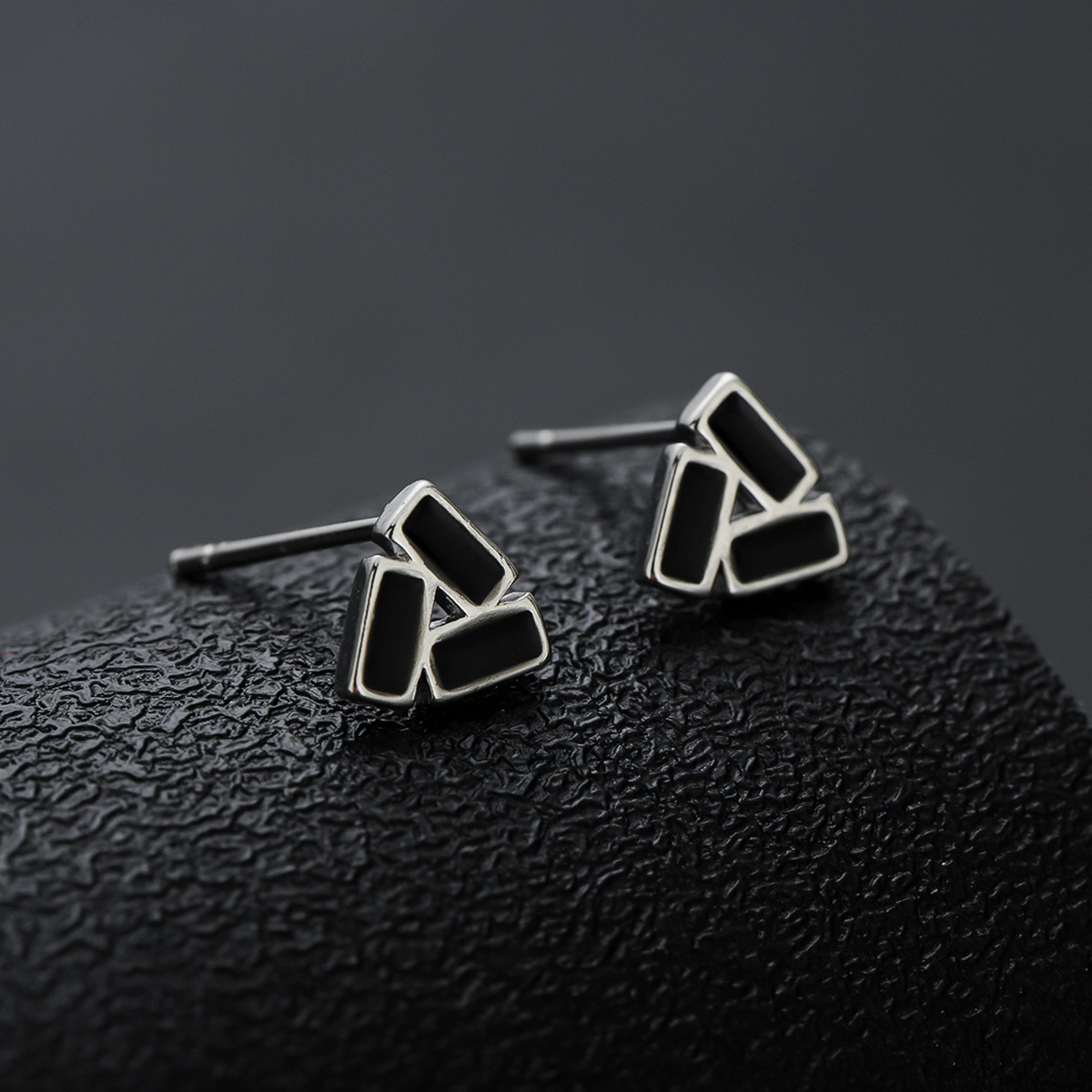 Cool Men’s Stud Earrings Minimalist Stainless Steel Jewellery_voghion.com