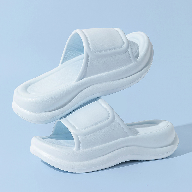 Nuevas pantuflas de suela gruesa para mujer, pantuflas ligeras de EVA para verano, antideslizantes, para playa, con aumento de altura.