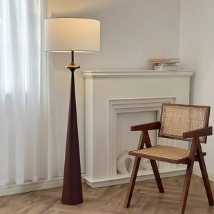 Retro floor lamp for living room bedroom B & B hotel creative atmosphere light luxury Japanese style vertical lamps