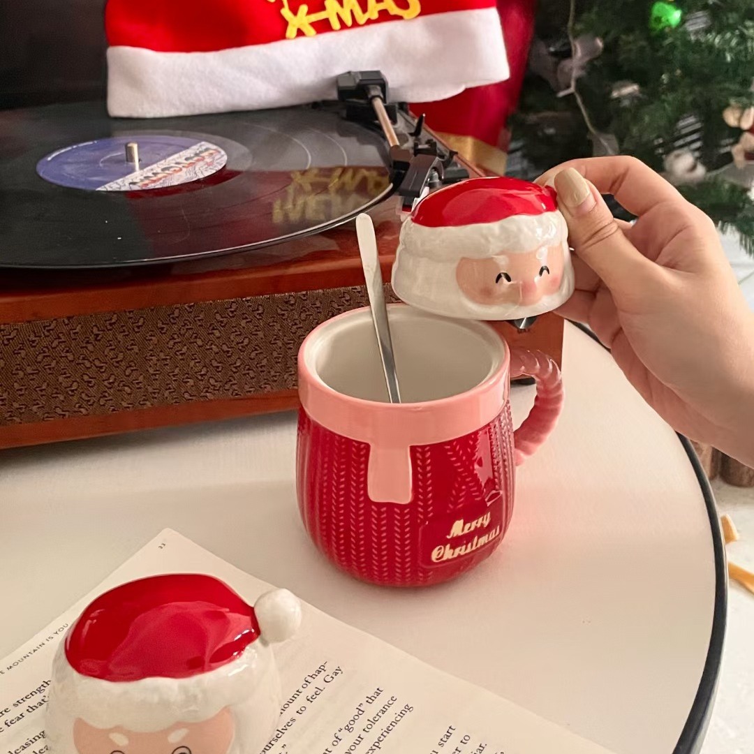Personalidad creativa Navidad vieja Taza de cerámica con tapa cuchara Oficina taza de consumición muñeca de dibujos animados taza de café