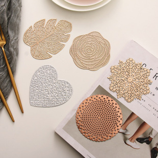 Amazon hot sale coaster special-shaped coaster light luxury bronzing coaster PVC soft decorative table mat cross-border plate mat