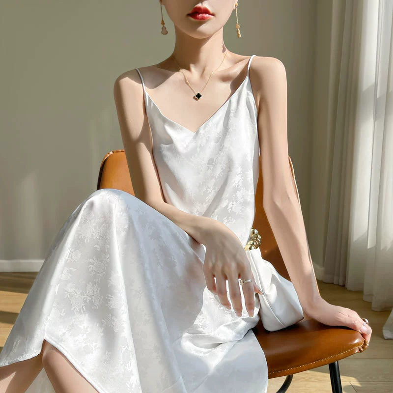 2024 весна и лето атласное национальное платье с подтяжками женский новый китайский стиль ретро дизайн жаккардовый темперамент длинное платье