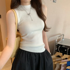 韓国版の怠惰な半高襟の袖なしのニットの女装2025夏の新型はやせているギャルの中でベストの上着を掛けます。