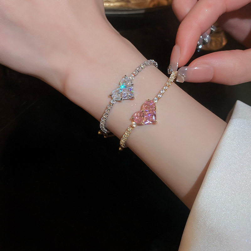 Light luxury zircon Heart-shaped adjustable bracelet fashion heart-shaped crystal bracelet Spring commuter girlfriends bracelet wholesale