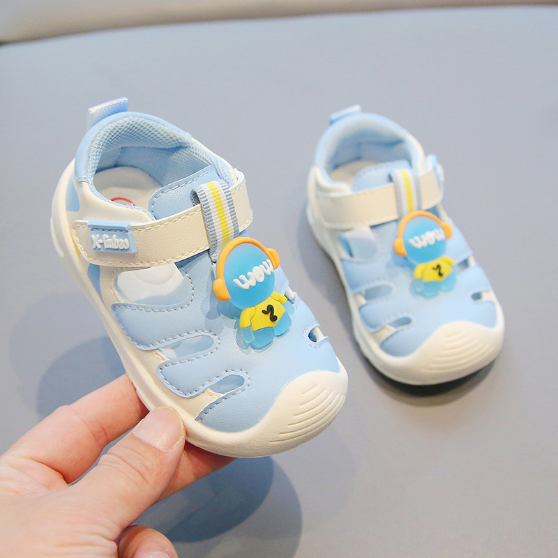 Sandalias de bebé de 10 meses zapatos de tacón de suela suave huecos de verano, zapatos de bebé de un año y medio para mujer, sandalias antideslizantes para niños pequeños