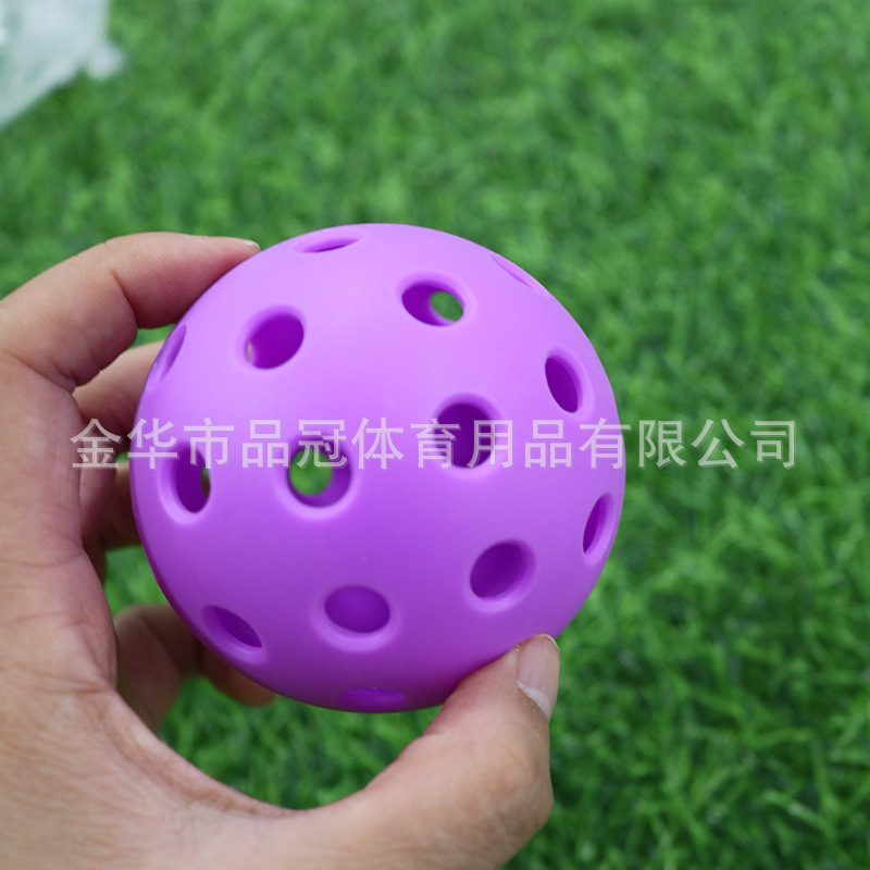 Pelota de pickleball en barril plástico – superdura, inyección/rotomoldeo, 40 agujeros, para entrenamiento de golf