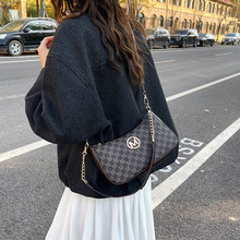 朗l�μ�Ҹ�°��͹�ͨ��Ů���r�аٴ���ְ��ճ��p��С��