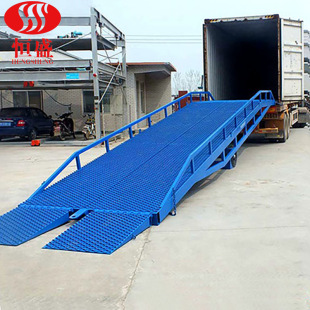 Factory spot forklift loading slope container loading and unloading platform storage logistics unloading mobile boarding bridge
