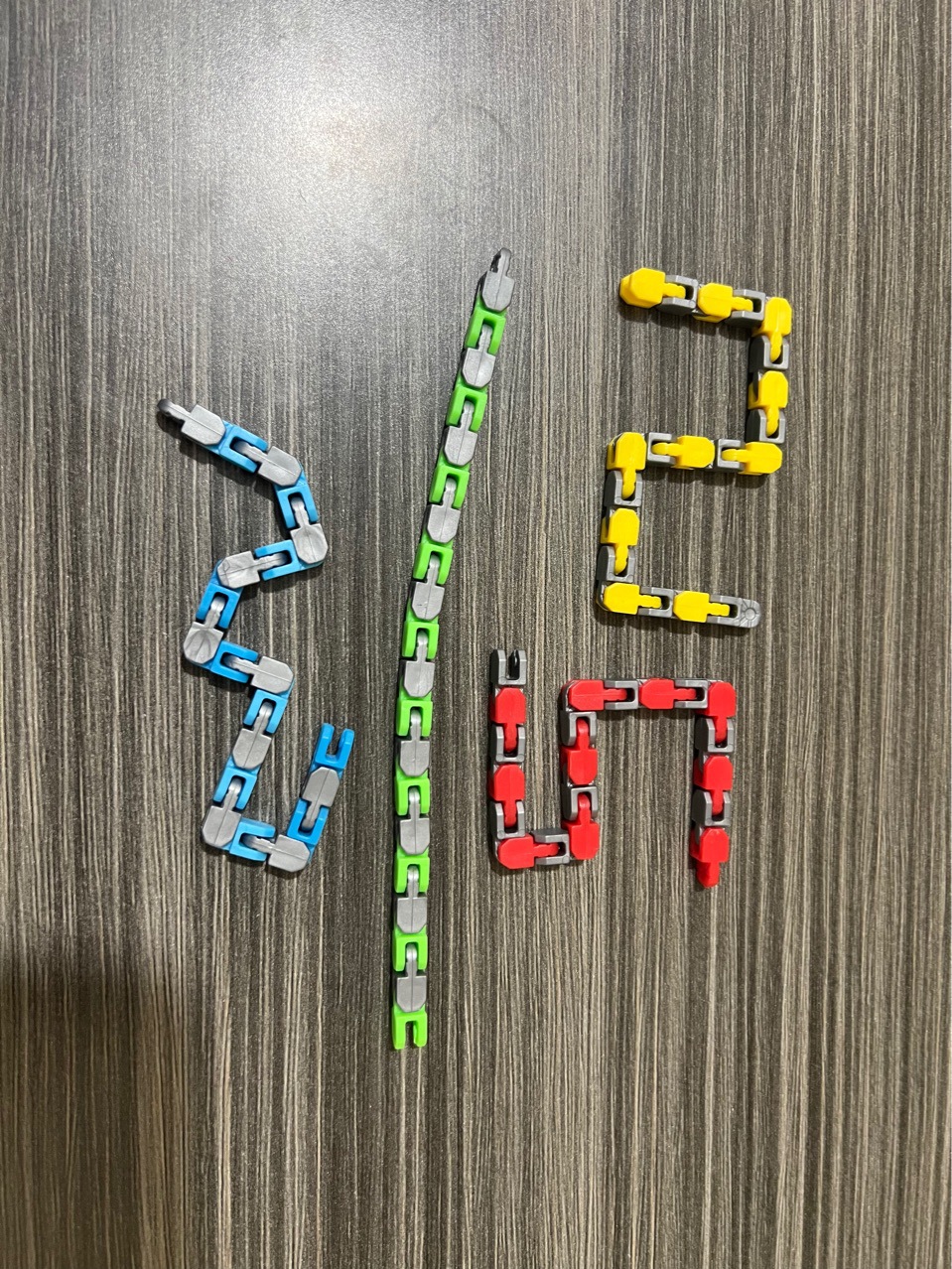 Small Gift Decompression Chain