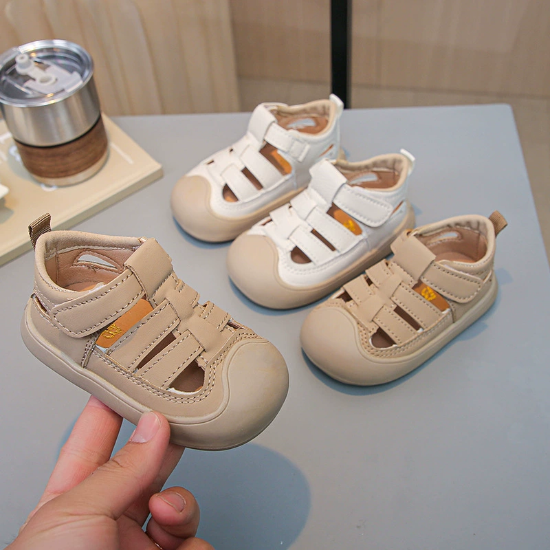 Детские пляжные сандалии Баотоу 2025 летний новый стиль детская обувь женская обувь с полым спортивным стилем детская обувь