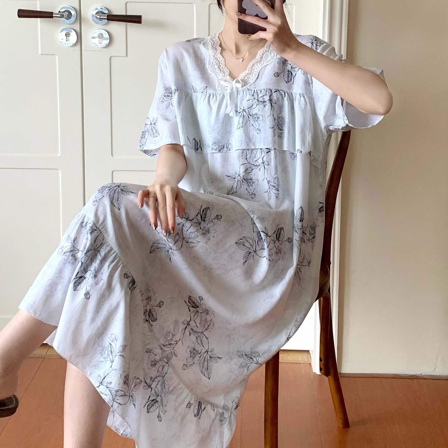 HDF 5290 스커트 - 연회색 플라워 패턴