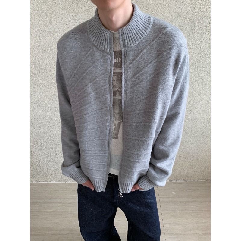 Men's short, boxy-fit sweater jacket, loose-fitting knit cardigan for autumn and winter, trendy and versatile casual wear Men's short, boxy-fit sweater jacket, loose-fitting knit cardigan for autumn and winter, trendy and versatile casual wear