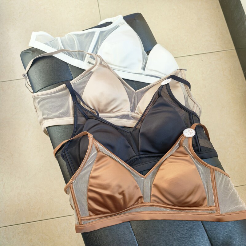 Lightweight French-Style Silk Triangle Cup Bra for Women, Short Satin Semi-Transparent Mesh V-Neck, Large U-Shaped Beautiful Back, Sexy Strapless Top
