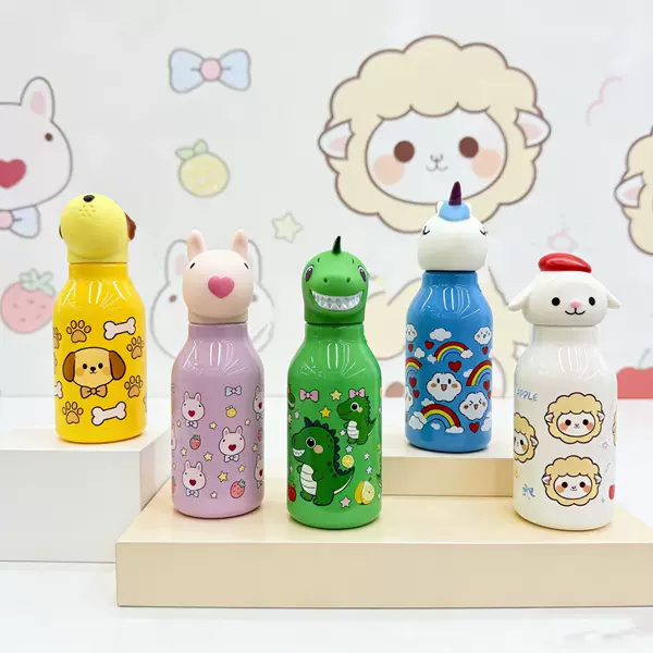 Factory New Model in Stock, Creative and Cute Cartoon Plastic Water Cup, Pet Material, Portable 500ml Sports Water Cup