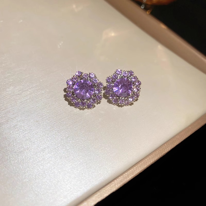 Medieval vintage zircon pulsera pendientes collar lujo ligero nicho conjunto de alta sensación de estilo retrógrado joyas de corte