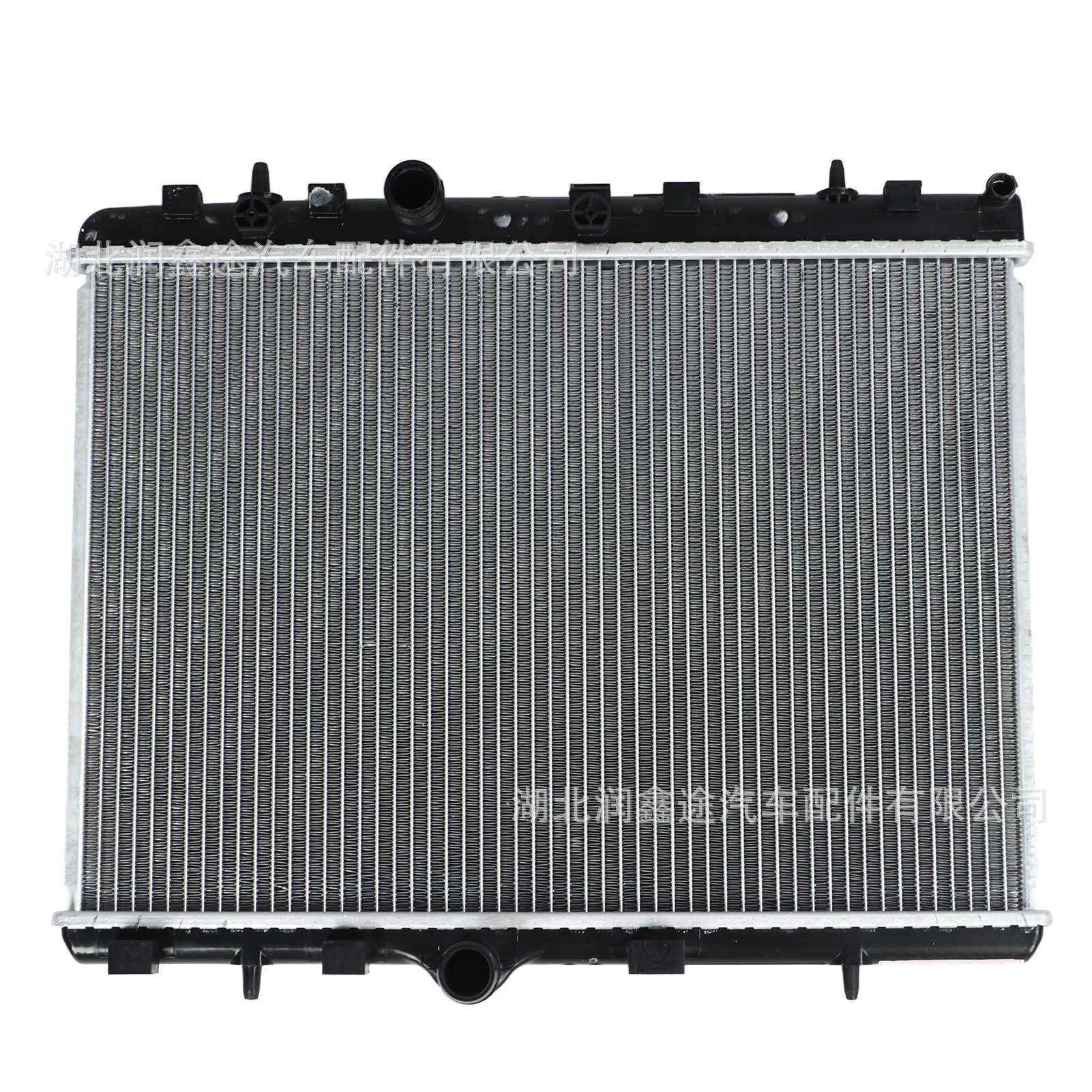 133089 1330P8 1330P9 Large Water Tank Radiator Suitable for Peugeot 301 2008 Citroen Elysee