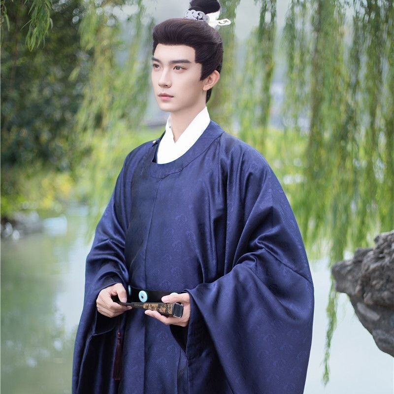 Hanfu for Men, Adult Ming-Style Jacquard Pattern Round-Neck Robe with Hem, Wedding Attire, Large Size, Available in Two Colors for Men and Women Hanfu for Men, Adult Ming-Style Jacquard Pattern Round-Neck Robe with Hem, Wedding Attire, Large Size, Available in Two Colors for Men and Women