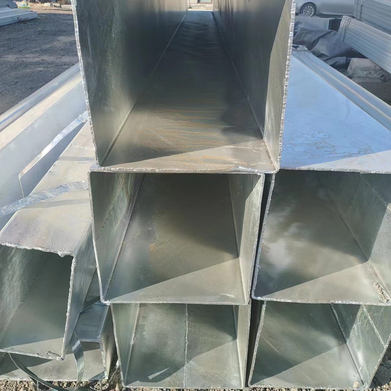 青岛镀锌方管，热镀锌方矩管400*400，300*300，200*200钢材市场