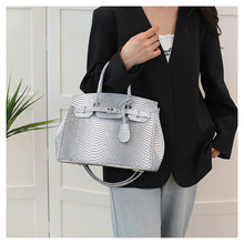 �r���K���������Ů2025�羳�¿�W���������μ�����sͨ��б���