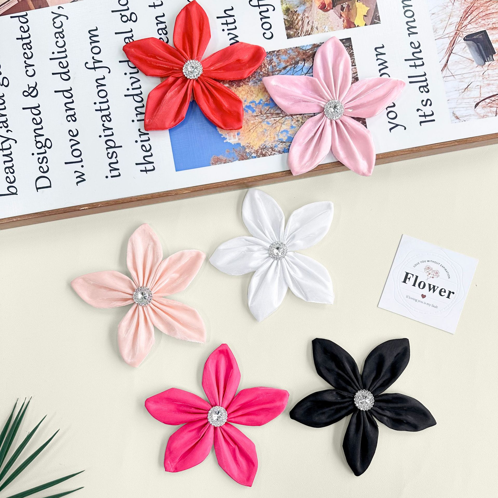 Nuevos accesorios de tela de diamante multiangular 14cm accesorios de flores de perlas cosidas a mano accesorios de ropa para niños