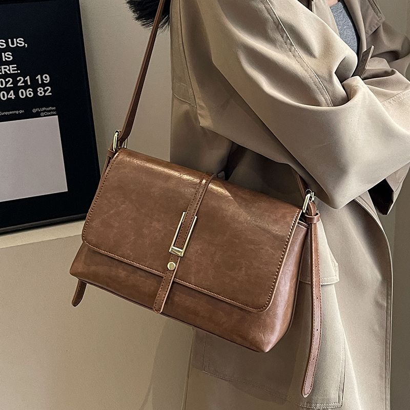 New High-End Retro Large Capacity Quality Shoulder Crossbody European And American Style Trendy Fashion Women's Bag_voghion.com