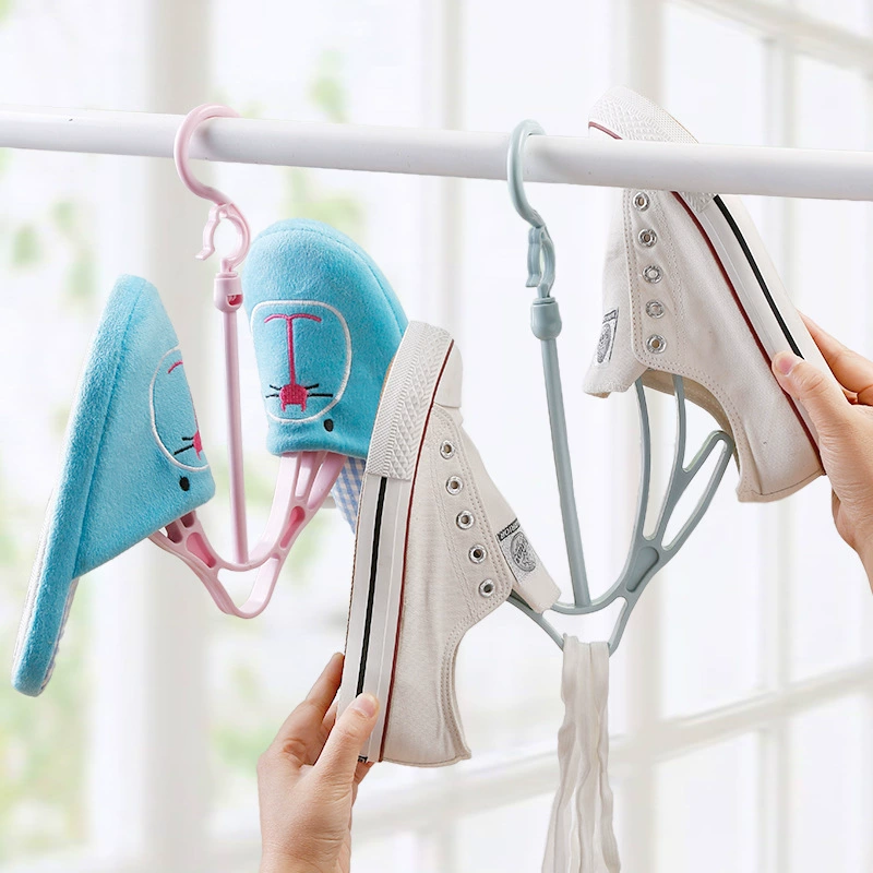 Creative windproof universal shoes, footwear, hook to dry