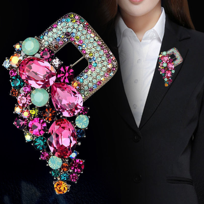 Fashion trend diamond pin creative personality simple full diamond color brooch temperament coat accessories in stock wholesale