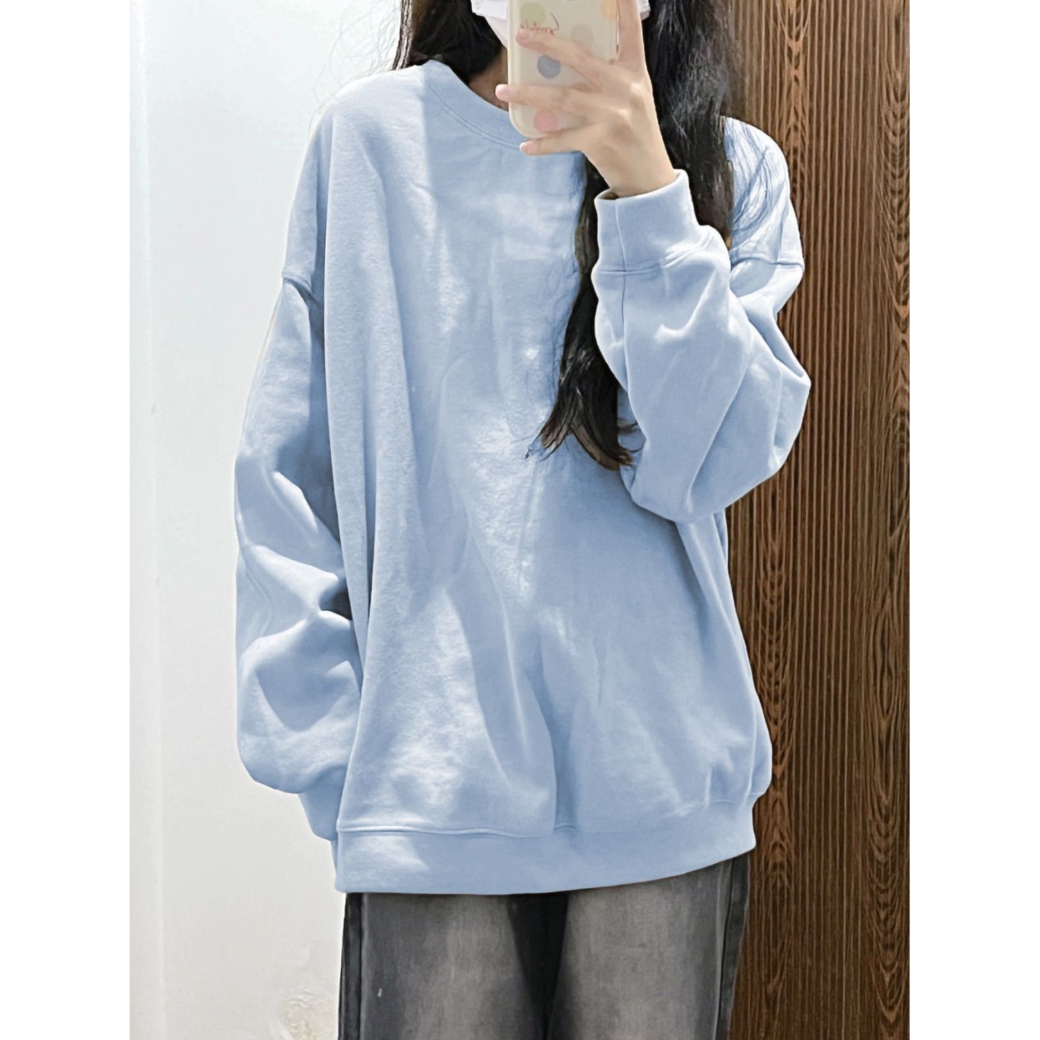 Light blue crew-neck thin sweatshirt, unisex, autumn/winter, simple and loose fit, fleece-lined and thickened, solid color, trendy, in stock